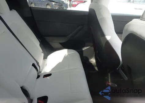 2025 Tesla Model Y Long Range Dual Motor All-Wheel Drive from USA, damaged, VIN 7SAYGDEE6SF302295